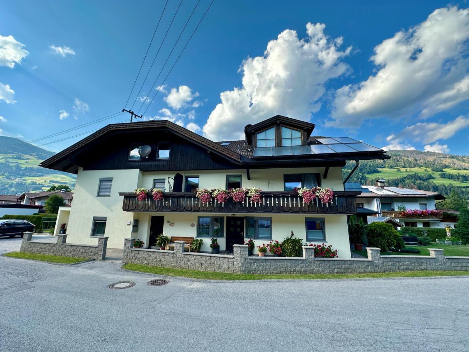Ferienwohnung Fam Alfons Geiler Heinfels Exterior foto